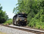 NS 1180 leads train 350-05 around the curve at Fetner